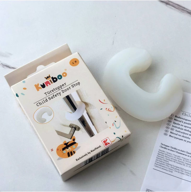 سدادة باب وواقي لأصابع الطفل - أبيض